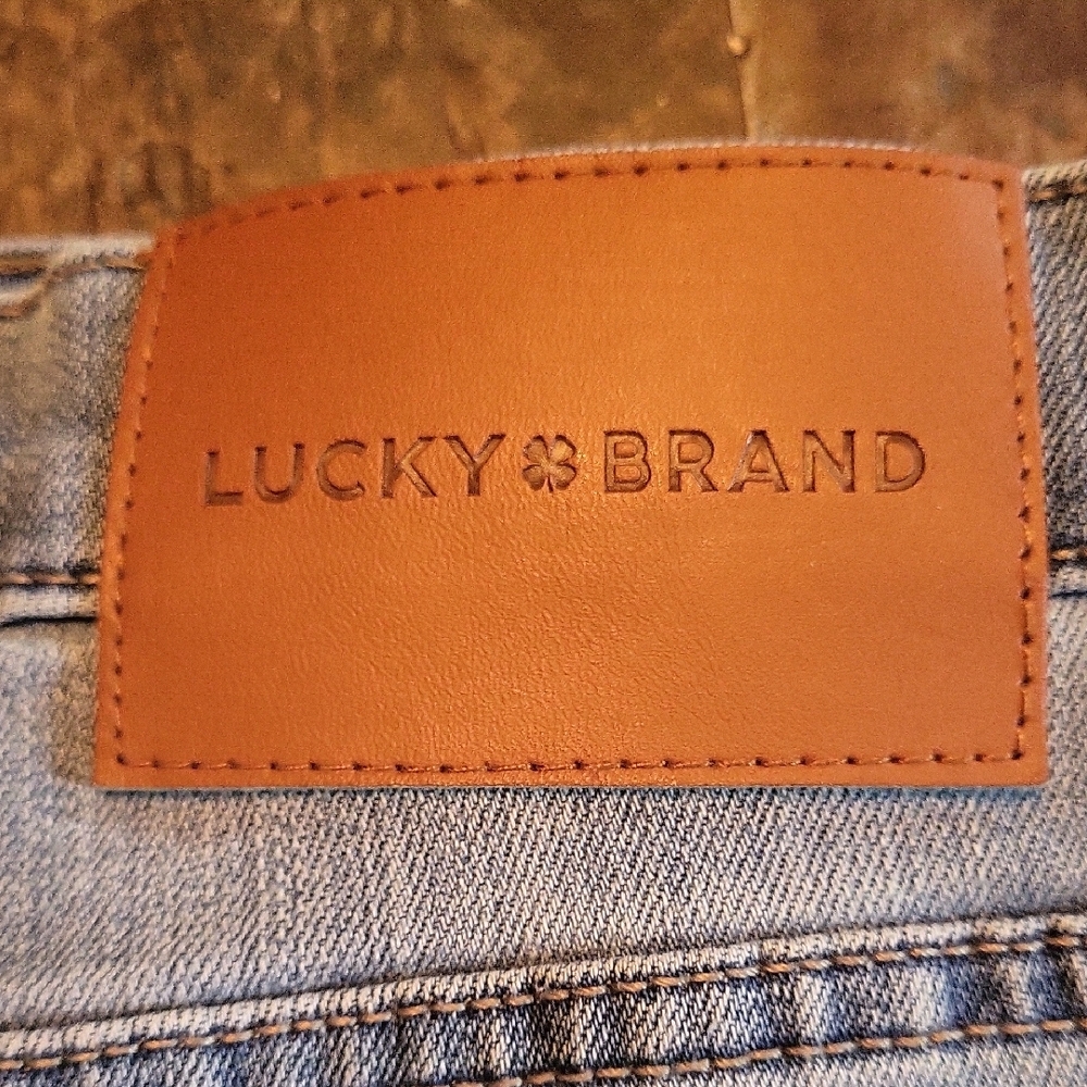 Lucky Brand Light Blue Straight Leg Jeans - Picture 2 of 7